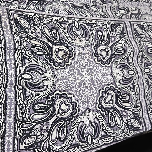 Paisley sleeveless maxi dress - Picture 3 of 4